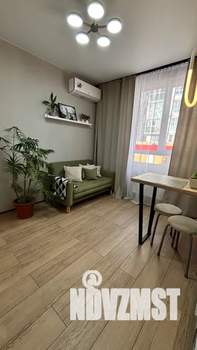 1-к квартира, посуточно, 32м2, 2/10 этаж