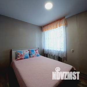 2-к квартира, посуточно, 45м2, 5/5 этаж