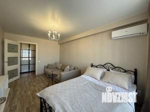 1-к квартира, посуточно, 38м2, 13/18 этаж