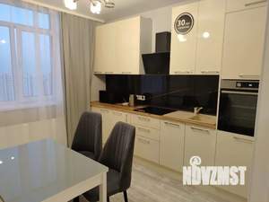 1-к квартира, посуточно, 37м2, 18/23 этаж