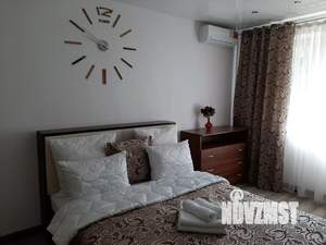 1-к квартира, посуточно, 45м2, 1/1 этаж