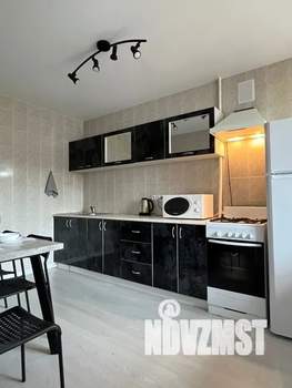 1-к квартира, посуточно, 40м2, 4/9 этаж