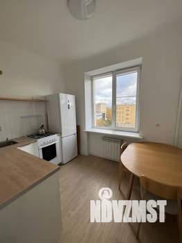 1-к квартира, посуточно, 38м2, 4/4 этаж
