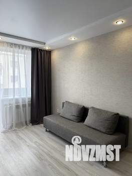 1-к квартира, посуточно, 35м2, 3/3 этаж