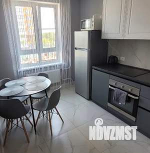 1-к квартира, посуточно, 40м2, 2/22 этаж