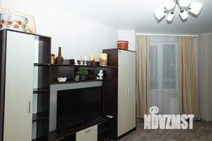 1-к квартира, посуточно, 39м2, 13/17 этаж