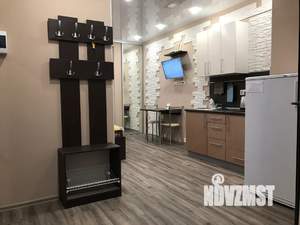 Студия квартира, посуточно, 32м2, 15/19 этаж