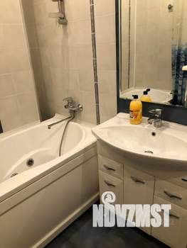 1-к квартира, посуточно, 42м2, 7/9 этаж