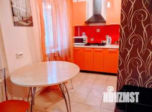 Студия квартира, посуточно, 33м2, 1/5 этаж