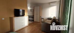 Студия квартира, посуточно, 33м2, 2/19 этаж