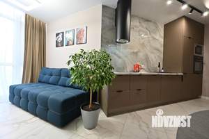 1-к квартира, посуточно, 60м2, 13/23 этаж
