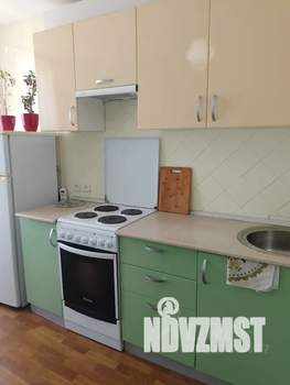 1-к квартира, посуточно, 42м2, 9/16 этаж