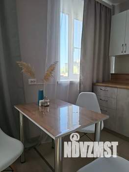 Студия квартира, посуточно, 27м2, 1/4 этаж