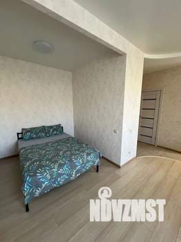 Студия квартира, посуточно, 37м2, 5/5 этаж