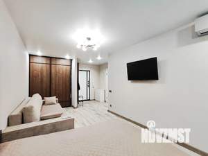 1-к квартира, посуточно, 35м2, 9/20 этаж