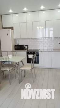 2-к квартира, посуточно, 57м2, 17/23 этаж