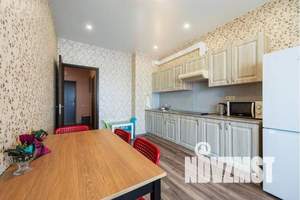 1-к квартира, посуточно, 56м2, 18/22 этаж