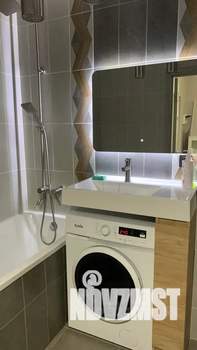 Студия квартира, посуточно, 33м2, 10/22 этаж