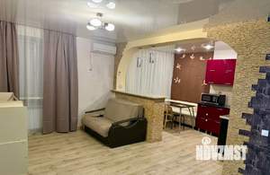 Студия квартира, на длительный срок, 38м2, 1/9 этаж