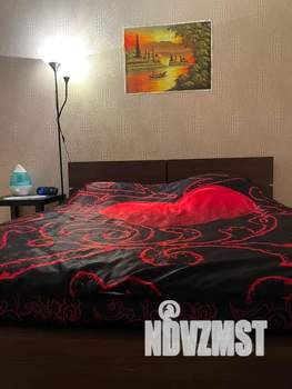 Студия квартира, посуточно, 45м2, 1/5 этаж