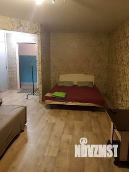 1-к квартира, посуточно, 35м2, 6/9 этаж