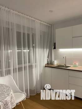 Студия квартира, посуточно, 33м2, 2/9 этаж