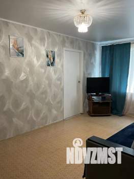 2-к квартира, посуточно, 40м2, 3/5 этаж