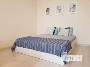 1-к квартира, посуточно, 42м2, 9/12 этаж