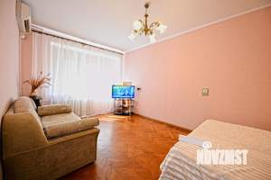 1-к квартира, посуточно, 35м2, 1/1 этаж