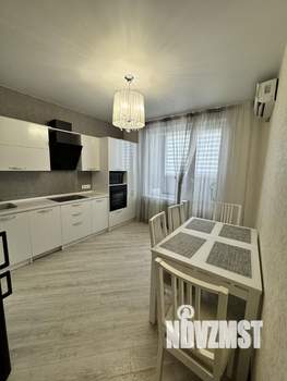 1-к квартира, на длительный срок, 61м2, 7/17 этаж