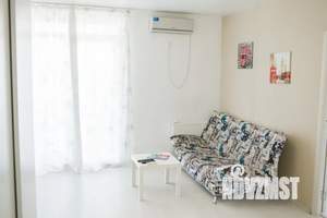 1-к квартира, посуточно, 42м2, 7/10 этаж