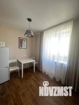 1-к квартира, посуточно, 38м2, 8/10 этаж