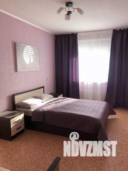 1-к квартира, посуточно, 54м2, 1/1 этаж