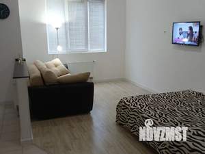 Студия квартира, посуточно, 36м2, 17/23 этаж