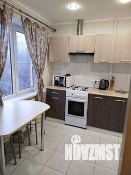 1-к квартира, посуточно, 32м2, 4/5 этаж