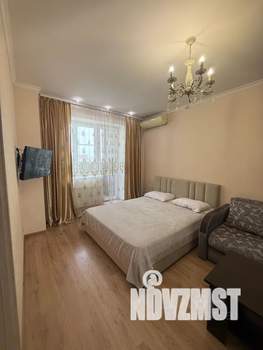 1-к квартира, посуточно, 37м2, 6/6 этаж