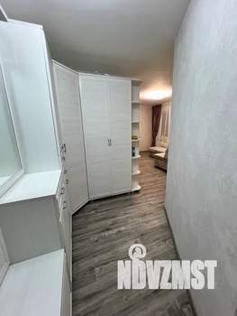 Студия квартира, посуточно, 38м2, 2/15 этаж