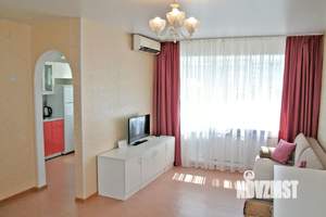 1-к квартира, посуточно, 32м2, 1/1 этаж