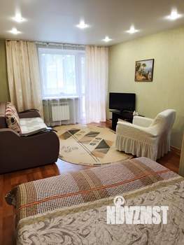 1-к квартира, посуточно, 40м2, 1/10 этаж