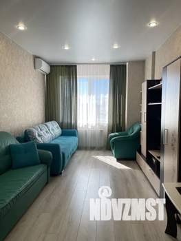 1-к квартира, посуточно, 38м2, 5/19 этаж