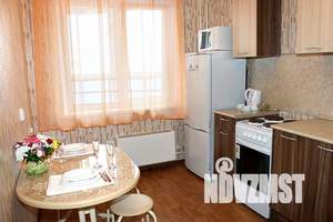 1-к квартира, посуточно, 55м2, 1/1 этаж