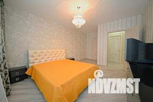 2-к квартира, посуточно, 70м2, 4/12 этаж