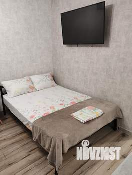 Студия квартира, посуточно, 33м2, 14/23 этаж