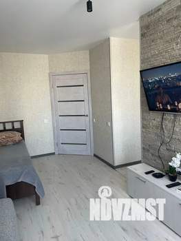 Студия квартира, посуточно, 38м2, 7/9 этаж