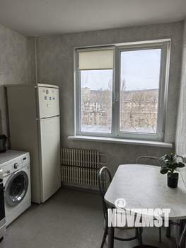 1-к квартира, посуточно, 32м2, 9/16 этаж