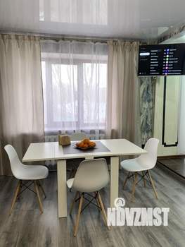 3-к квартира, посуточно, 52м2, 1/1 этаж