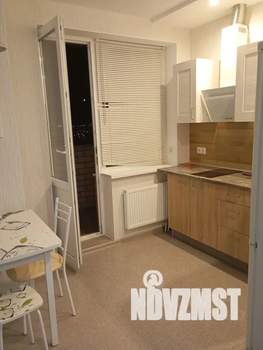 Студия квартира, посуточно, 31м2, 15/18 этаж