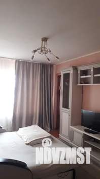 3-к квартира, посуточно, 56м2, 1/5 этаж