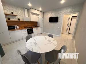 1-к квартира, посуточно, 40м2, 1/10 этаж