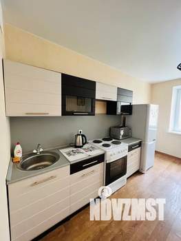 1-к квартира, посуточно, 40м2, 4/9 этаж